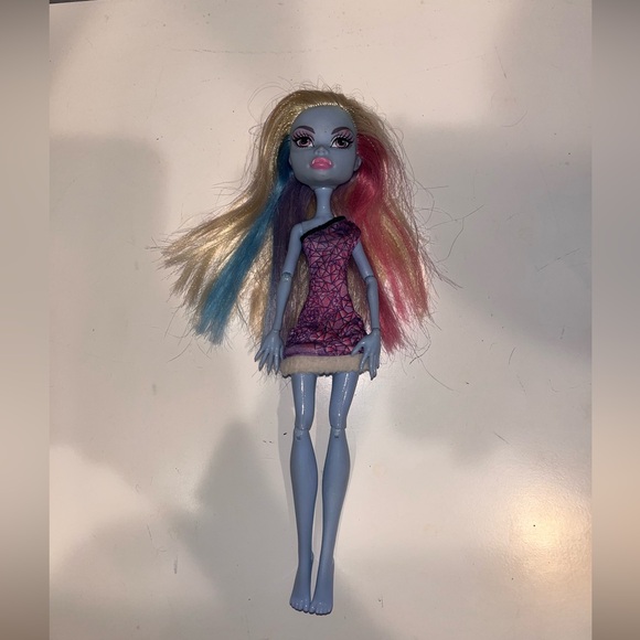 Monster High - Scaris- Abbey Bominable - Picture 5 of 5